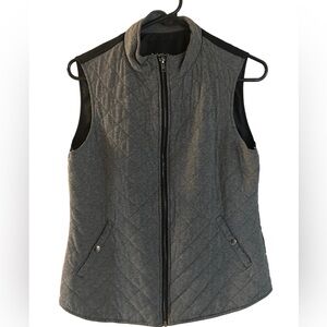 Relativity Grey Vest ❄️